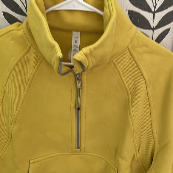 NWT LULULEMON SCUBA 1/2 ZIP OVERSIZED JACKET SOLEIL YELLOW SIZE XS/SMALL - Picture 2 of 5